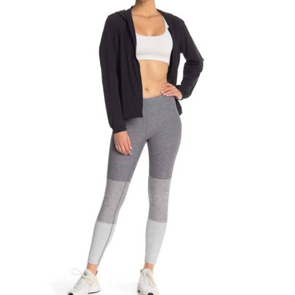 Grey leggings